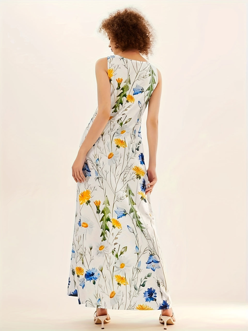 [Floral Dress] Vibrant Floral Print Women's A-Line Dress with Pockets | Sleeveless, Round Neck, Breathable Material, All-Season Casual to Formal Long Dress - Dry Clean Only, Blue Yellow Floral Pattern on White