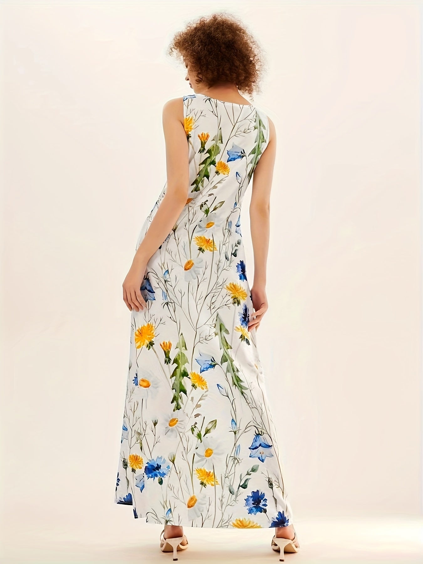 [Floral Dress] Vibrant Floral Print Women's A-Line Dress with Pockets | Sleeveless, Round Neck, Breathable Material, All-Season Casual to Formal Long Dress - Dry Clean Only, Blue Yellow Floral Pattern on White
