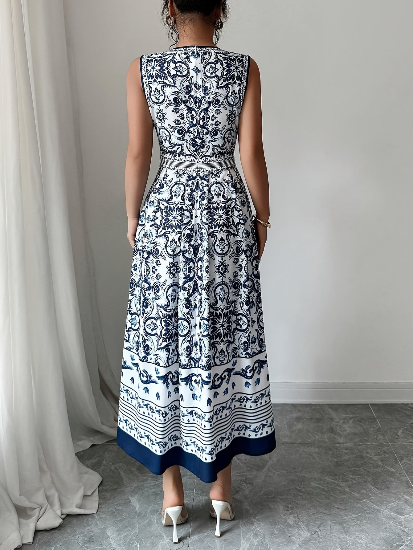 [Floral Print Midi Dress] Lightweight Polyester Floral Print Midi Dress for Women - Elegant Sleeveless, High-Low Hem, Round Neck, Perfect for Spring/Summer Vacations, Cute Dress